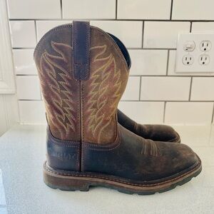 Ariat mens boots, Size 7 square toe, western work boots, soft toe.